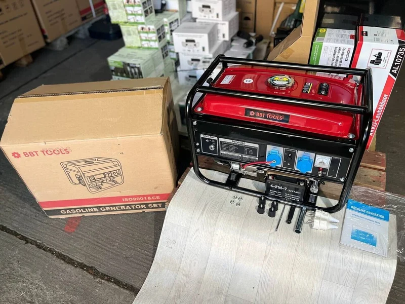 BBT Tools Notstromaggregat Stromerzeuger Generator Stromgenerator 3000 W NEU