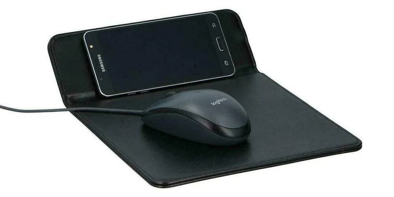 Grundig Mauspad mit kabelloser Ladefunktion fürs Handy schwarz